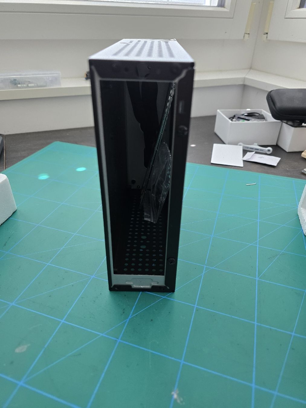 Custodie: SKTC M05 HTPC Chassis – Nuovo e nell'imballaggio originale da Hochdorf venduto da gdswiss71 2
