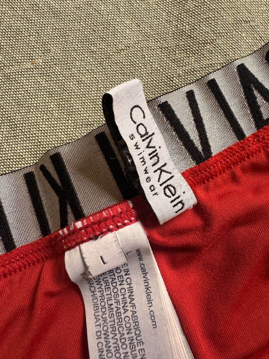Calvin Klein Costumi da bagno & Bikini: CK Bikiniset schwarz/rot L – Usato da Richterswil venduto da Manu55555 5