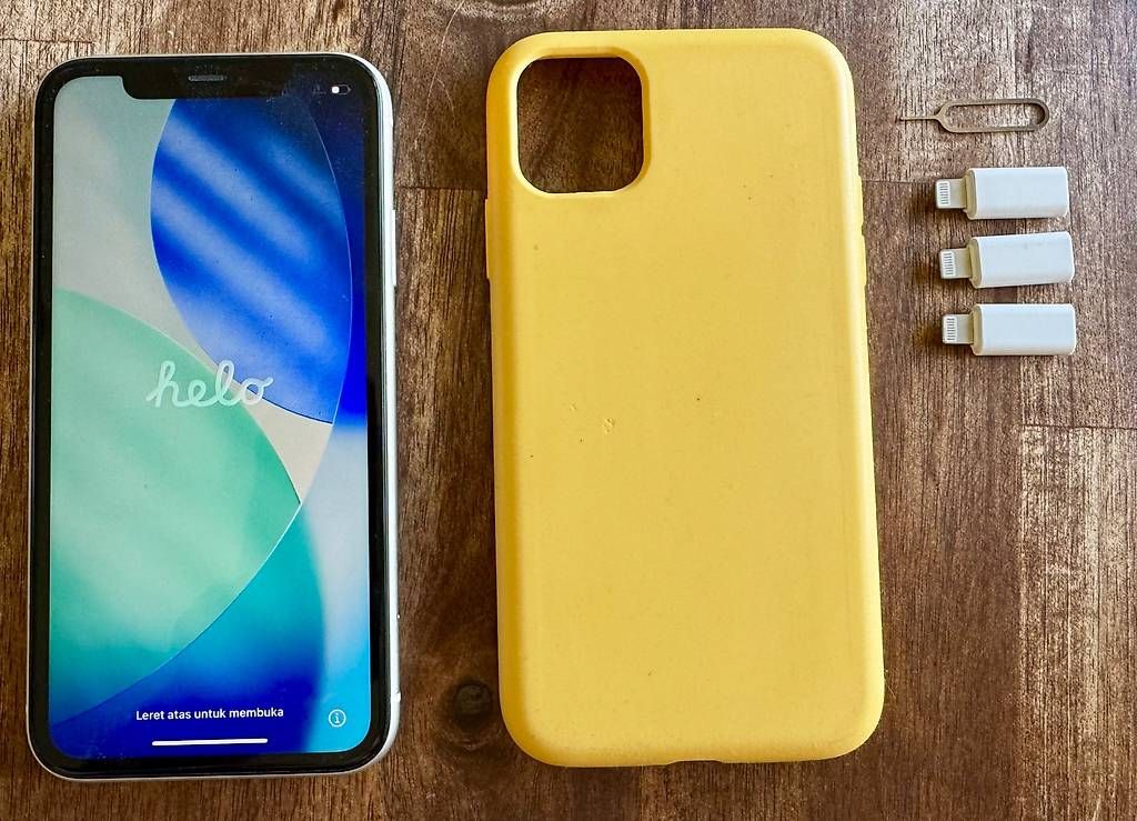 Apple Portables: Iphone 11, 64GB, weiss, Top!!! – D'occasion à Bassersdorf par chemaria