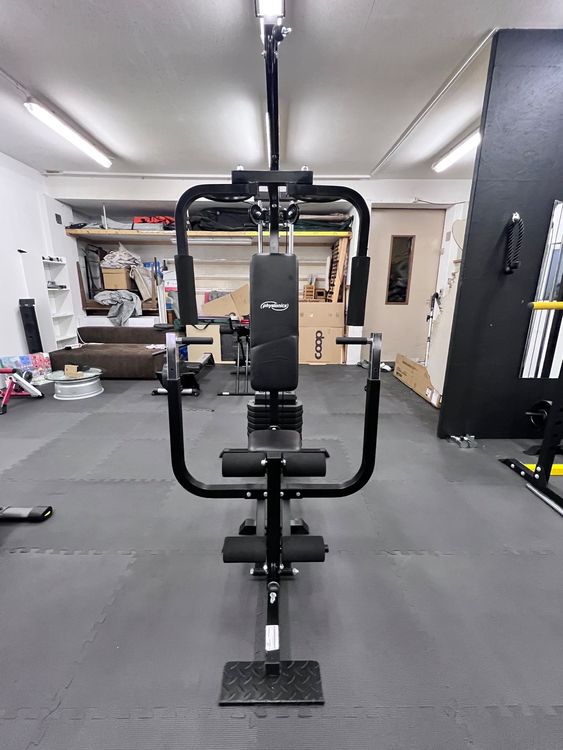 Gym Butterfly, Leg, Back, Chest Maschiene (Gebraucht) in Altendorf für ...