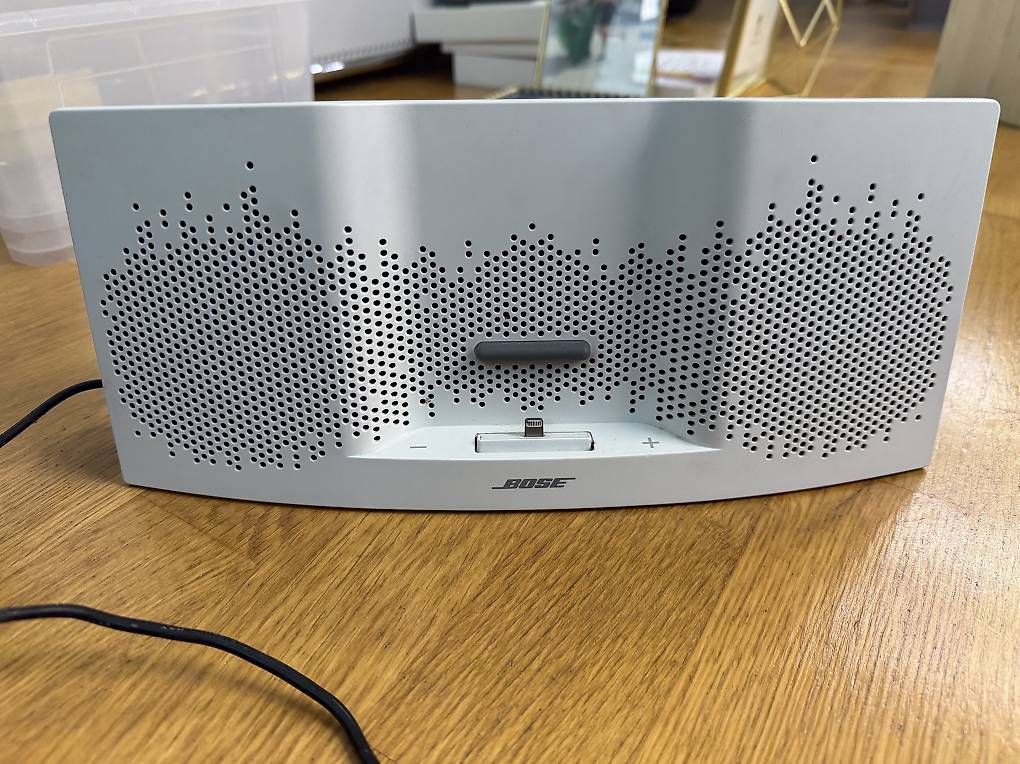 Bose Casse acustiche: BOSE iPhone Soundanlage – Usato da Bern venduto da kwa_pyt9 2