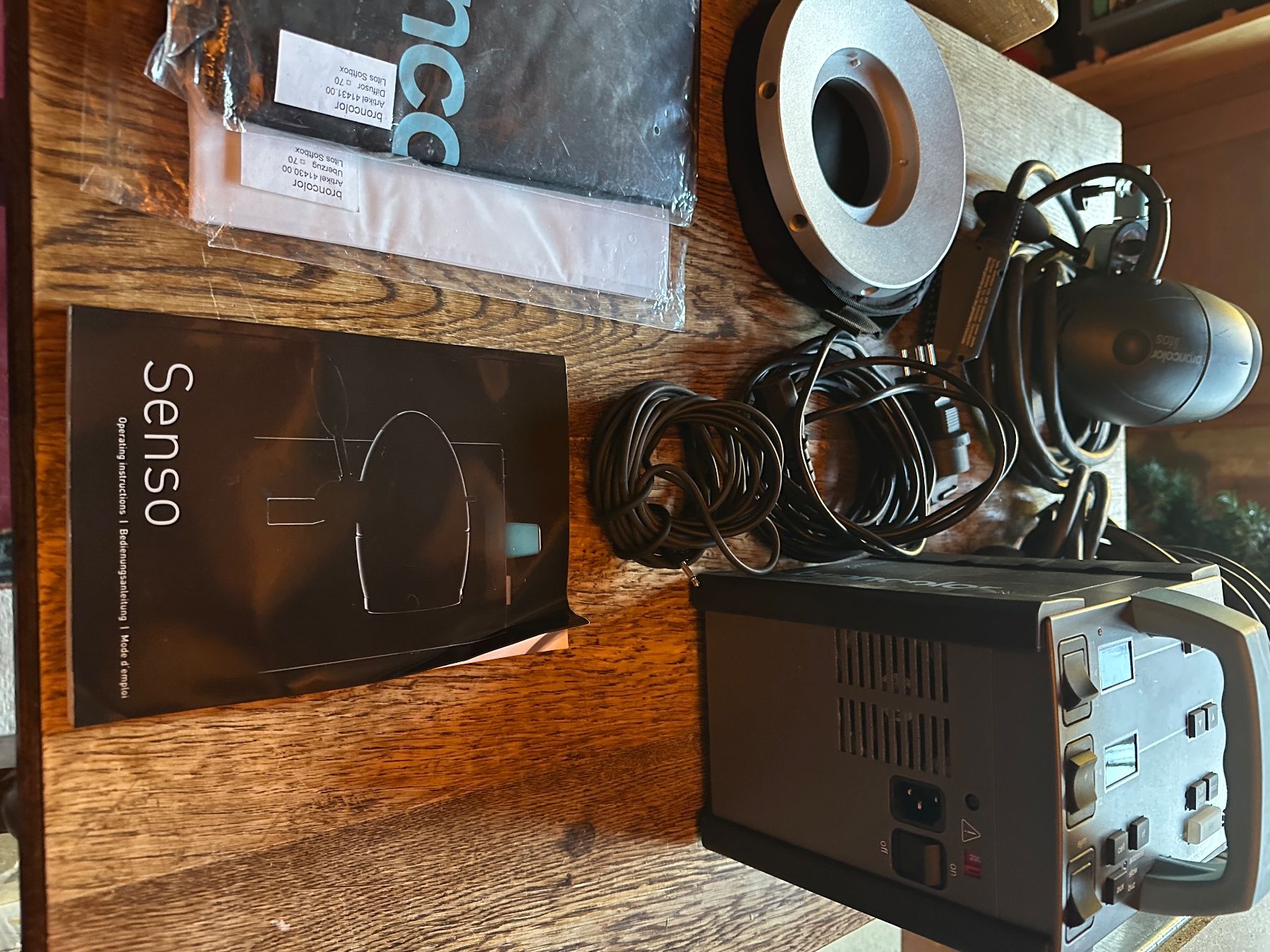 Broncolor Flash: Broncolor Senso A2 Studioblitzanlage - Top Zustand! – Usato da Maienfeld venduto da bumble-bee888 1
