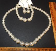 Schmuckset 018–Halskette, Armband & Ohrringe mit Kunstperlen