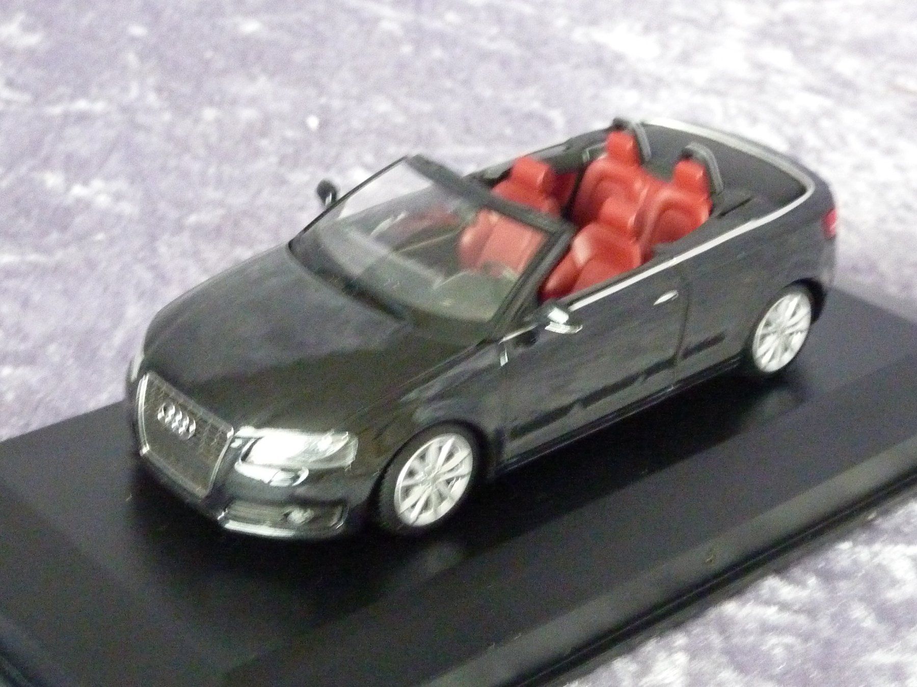 Minichamps Modellautos: Audi A3 Cabriolet 1:43 – Gebraucht aus Dürrenäsch von modellautos4you