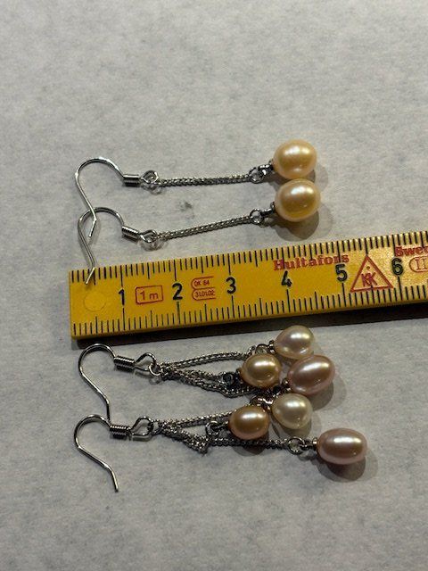 Orecchini pendenti & Orecchini a lobo: Set 2 Stück Ohrringe mit Süsswasserperlen, neu – Nuovo (secondo la descrizione) da Gossau/ZH venduto da amazonas66 3