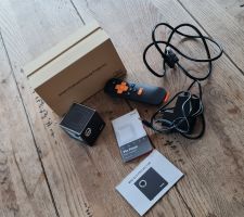 MiniBeamer DLP Smart Android Cinema Projector 6 x 6 x 6 cm