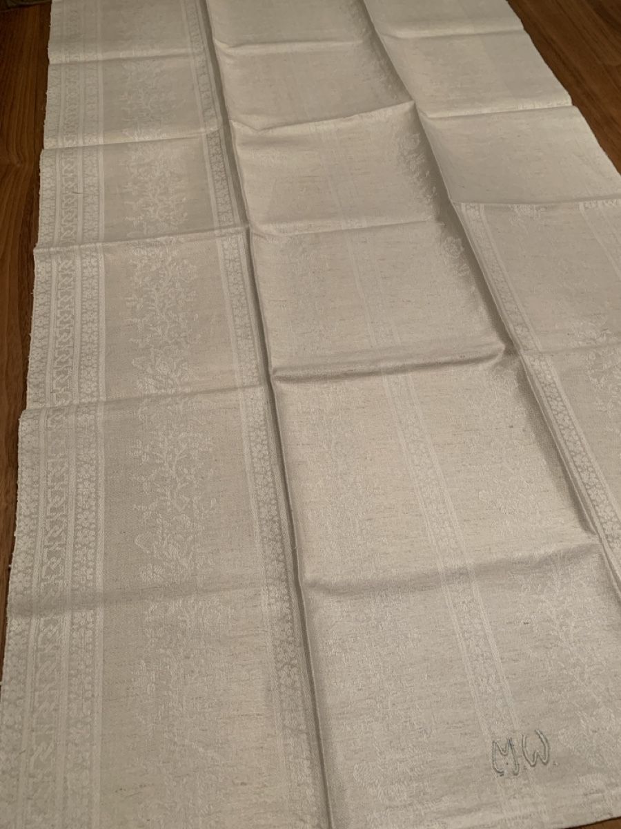 Tessuti: 6 alte beige Tischtücher – Usato da Hochdorf venduto da Blume007 1