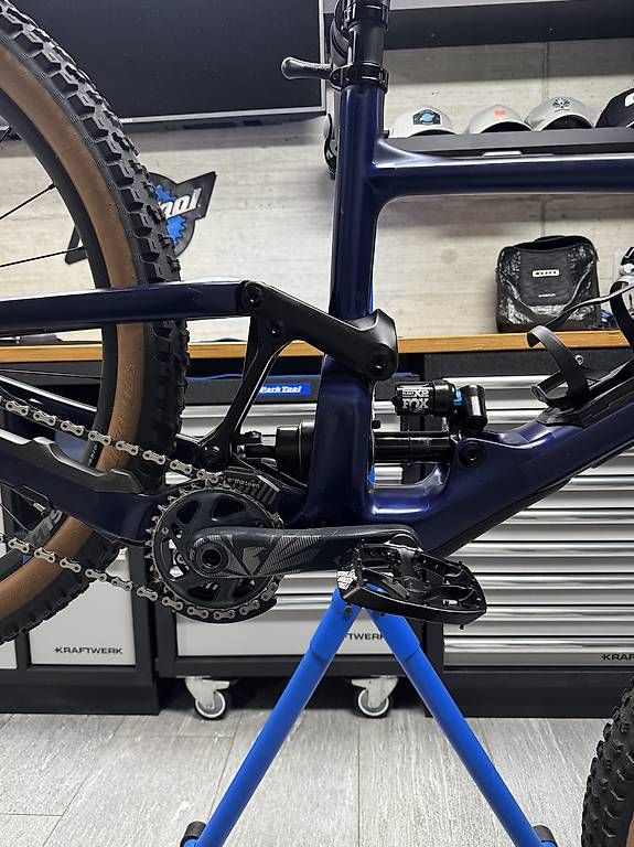 Biciclette: Specialized Enduro Expert Satin Blue/Black – Usato da Sementina venduto da mauro331 1