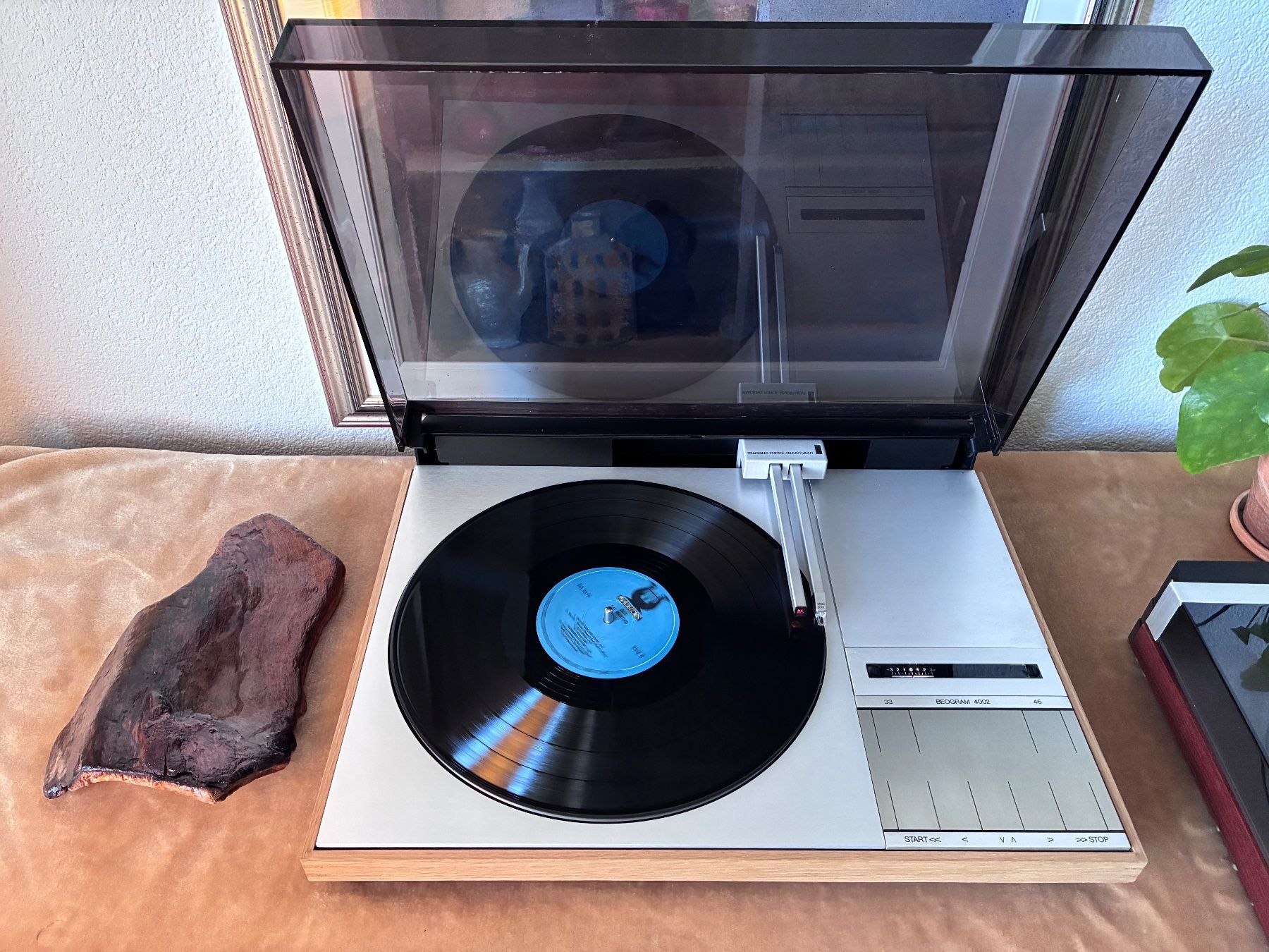 Bang & Olufsen Giradischi: B&O Beogram 4002 fully restored . – Usato da Zürich venduto da HiFiAtelier 3