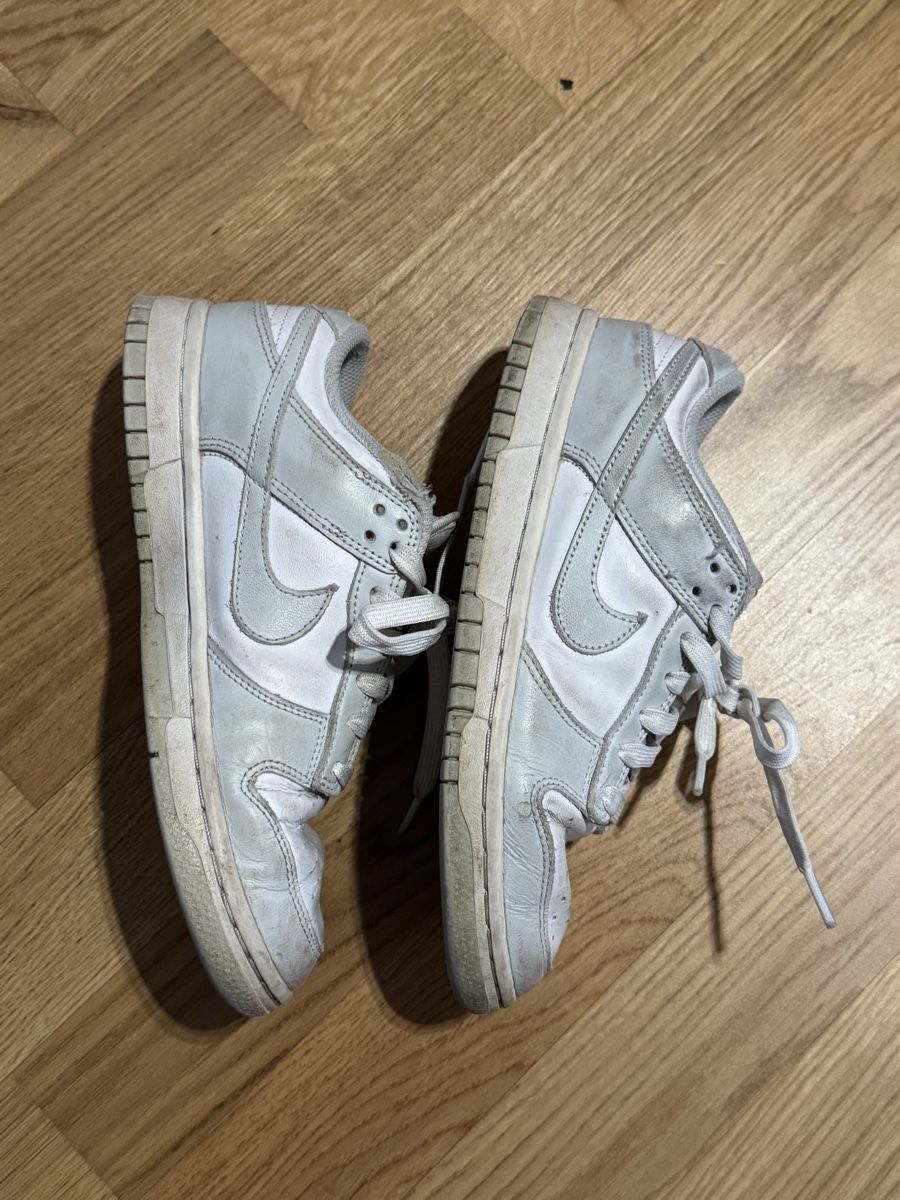 Nike Chaussures femmes: Nike Dunks, Grösse 37.5 – D'occasion à Kleinandelfingen par les_gb7w 2