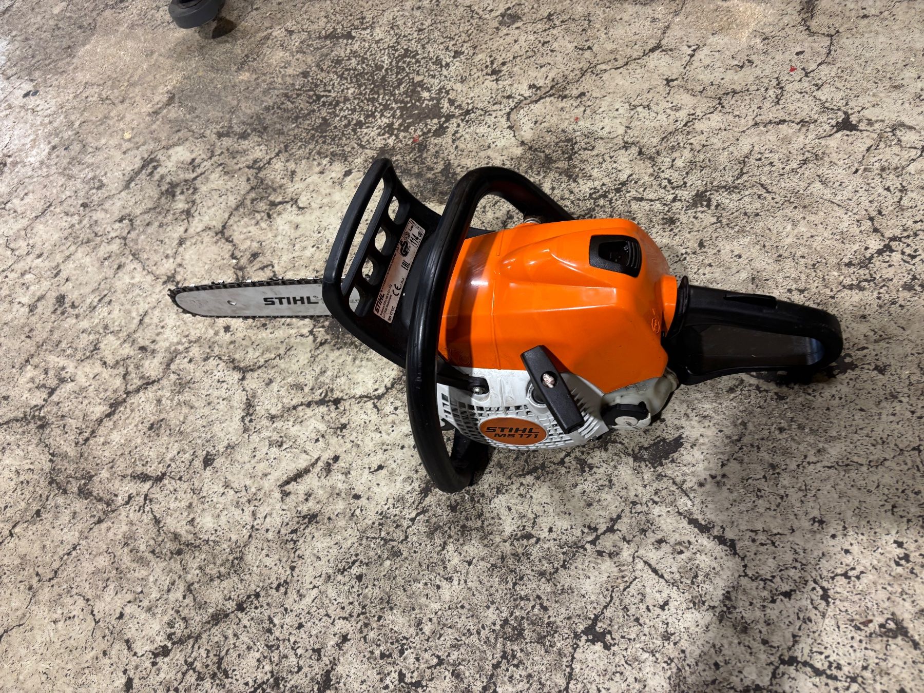 Stihl Seghe: STIHL MS 171 Benzin-Kettensäge – Usato da Grono venduto da Alpina6537 2