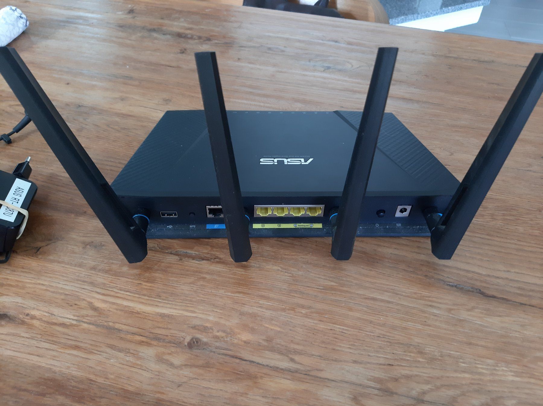Asus Modem & Router: Asus RT-AC87u, WiFi Router – Usato da Wolfhausen venduto da Dragons01 1