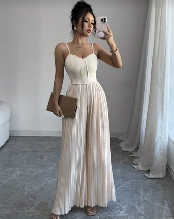 Sommerlicher Jumpsuit, creme-weiss, Grösse M, ungetragen