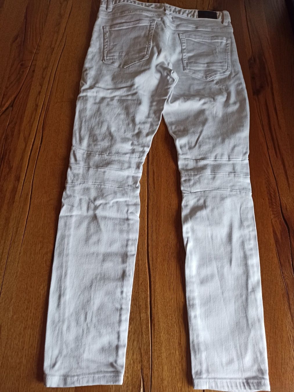 Jeans: Jeanshose weiss – Usato da Niederwil AG venduto da Nioc28 1