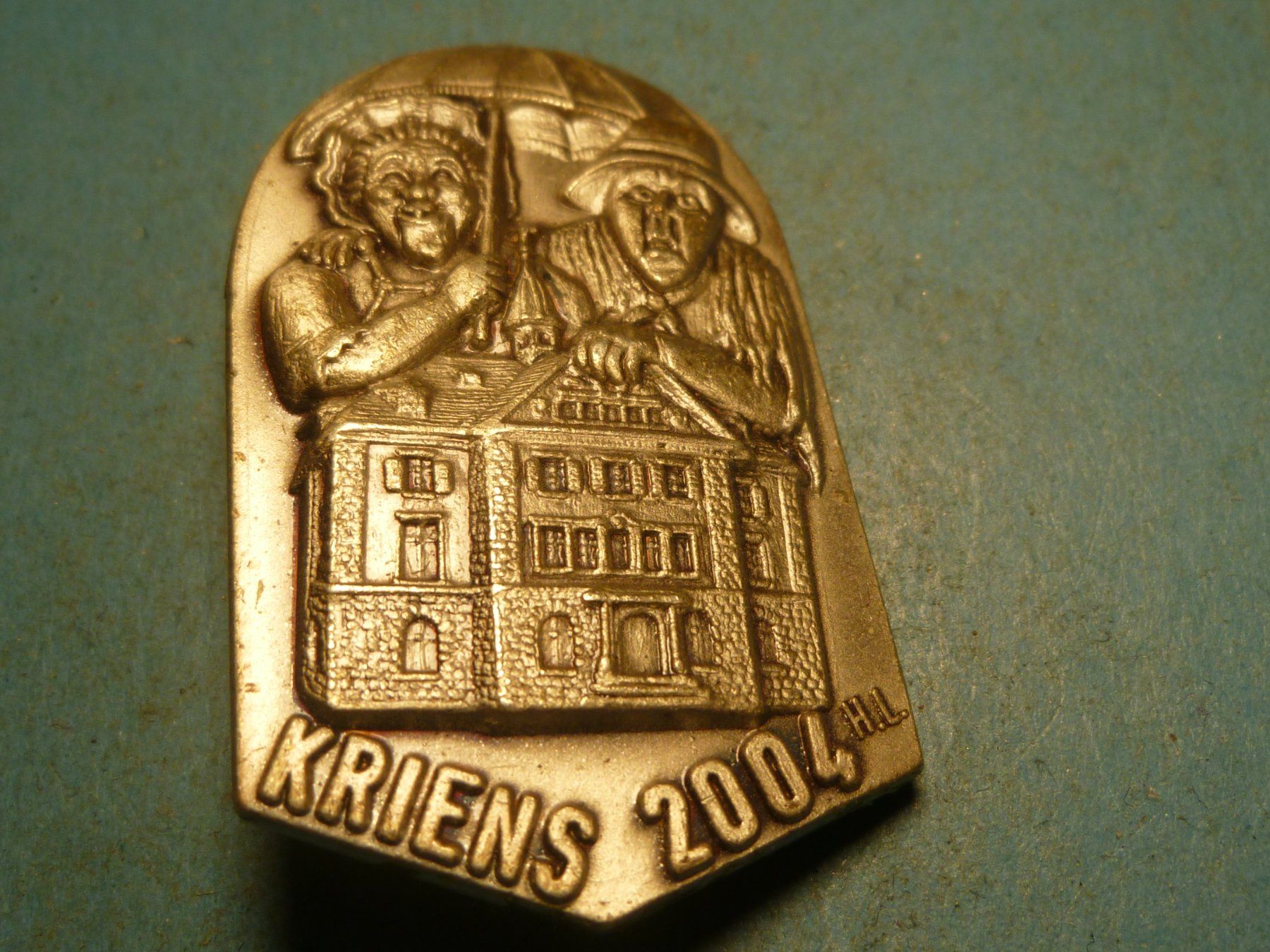 Placchette & Badge: KRIENS 2004 SILBER – Usato da Ried (Muotathal) venduto da Mandarin02