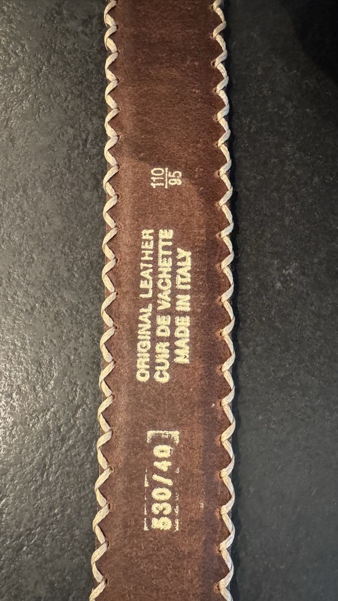 Ceintures: Ledergürtel 100-85 – D'occasion à Zollikon par rundbsurf 2