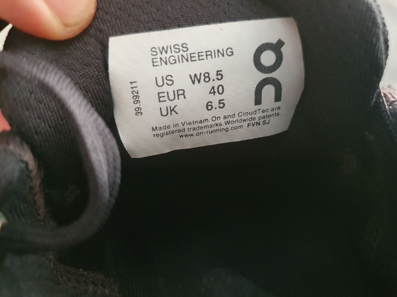 On Chaussures femmes: On Damen Sport Schuhe Gr 40 – D'occasion à Pfaffhausen par mai2002 4