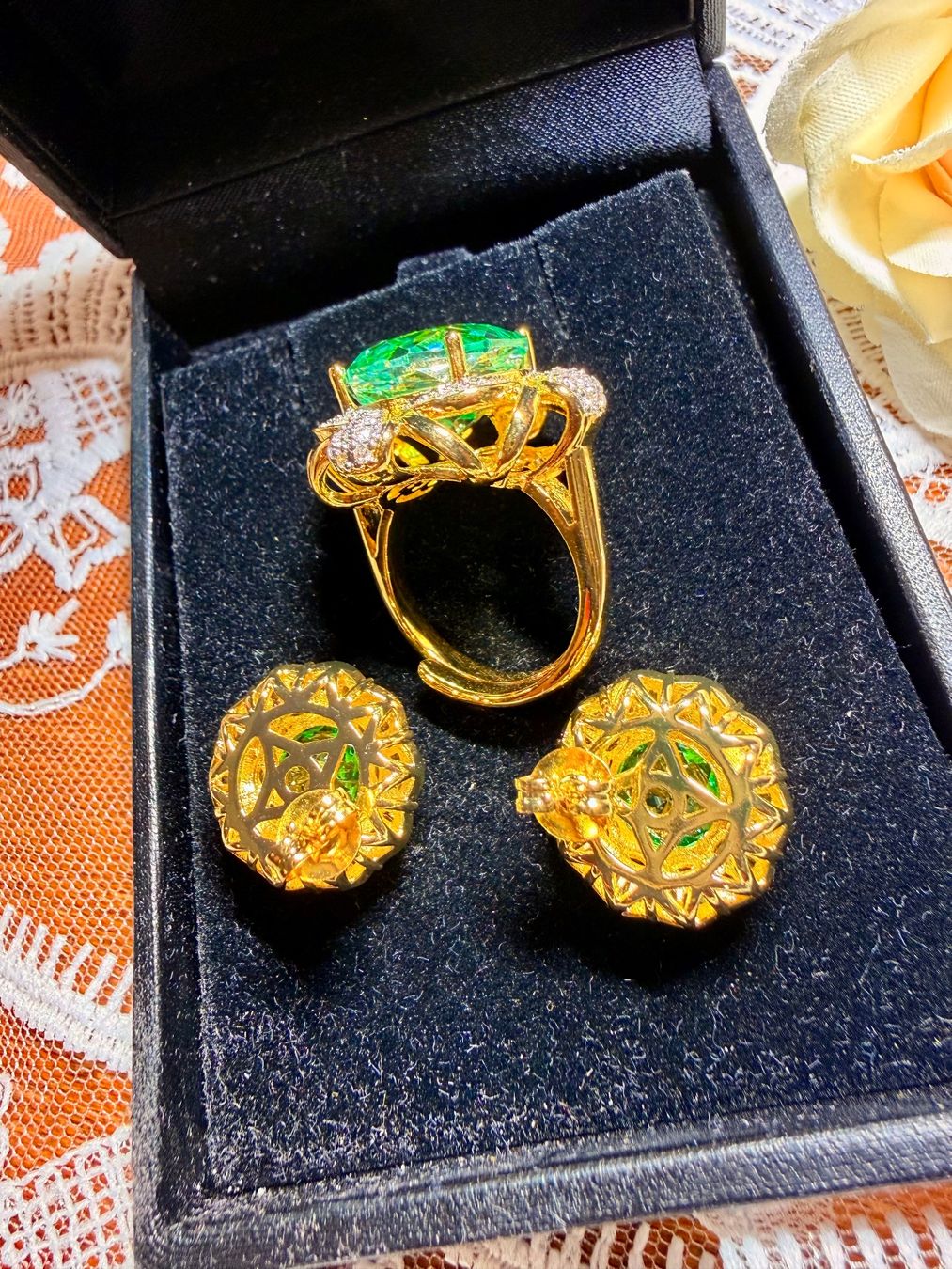 Sonstiger Schmuck: Ensemble bijoux or émeraude et diamants – Neu und originalverpackt aus St-Maurice von Sandrinette123 1