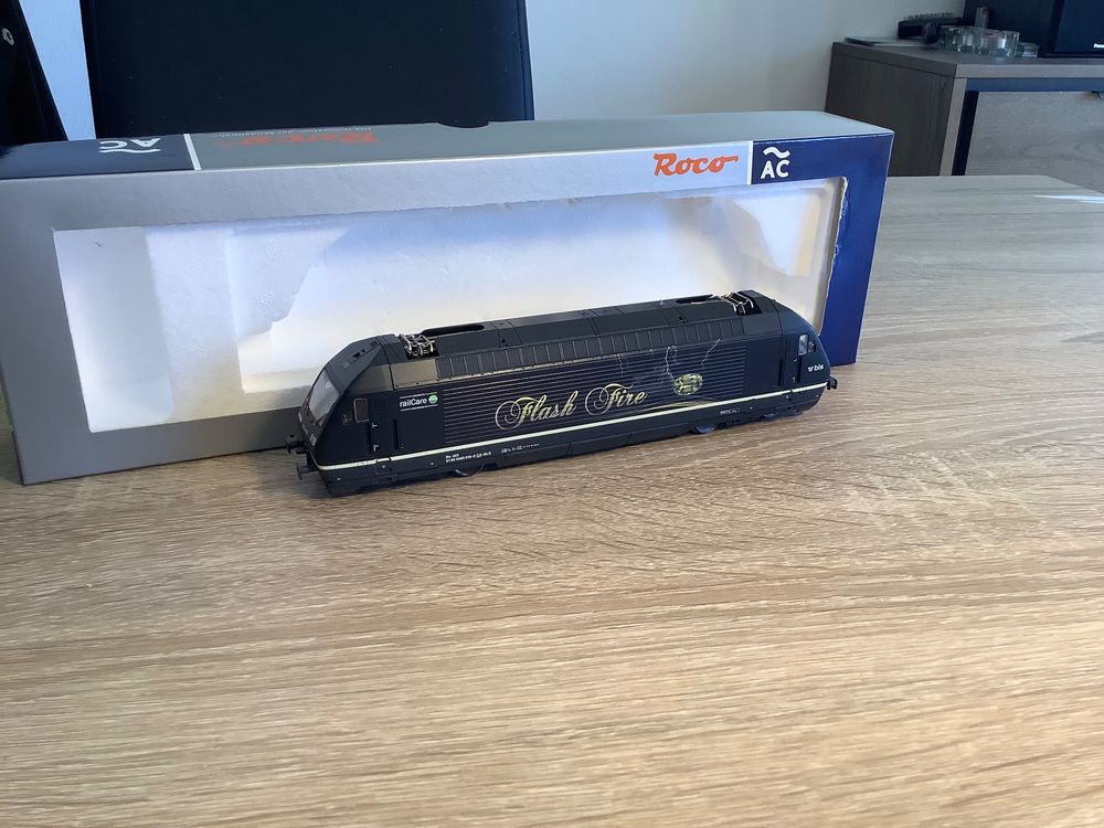 Roco 79273 : BLS Re 465 018 Flash Fire railCare, GS analog (Gebraucht ...