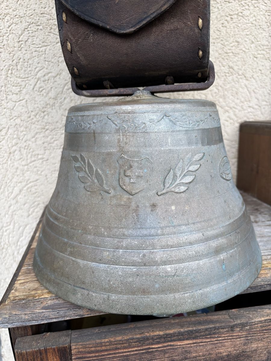 Campanacci mucche: Peter Berger Glocke – Usato da Schangnau venduto da Roseggli82 3