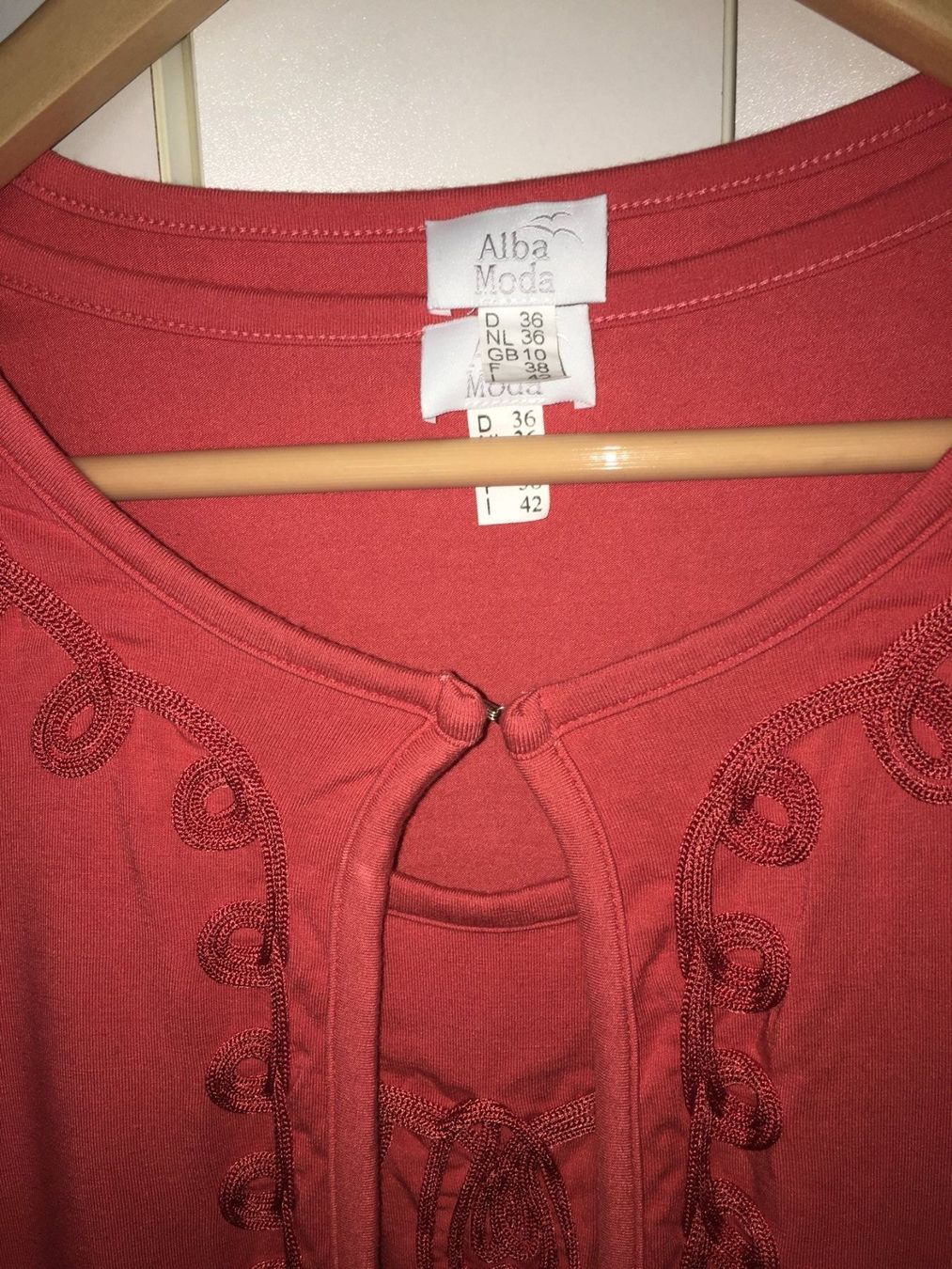 Alba Moda Tops: ALBA MODA Jacke und Top, Gr.36 – D'occasion à Arni AG par Mimo007 1