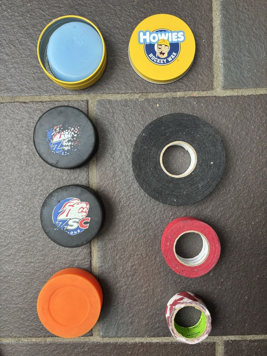 Ccm Stöcke & Schaufeln: 2x Eishockey Stöcke und Accessoires – Gebraucht aus Winterthur von niemim 8
