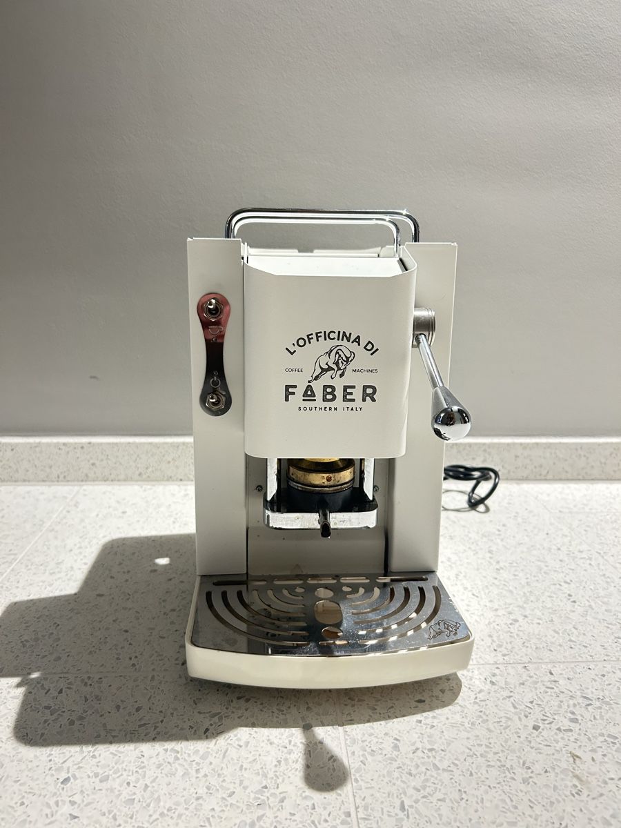 Macchine per caffè & Macchine per espresso: FABER Slot Kaffeemachine – Usato da Zug venduto da sss_5xcq