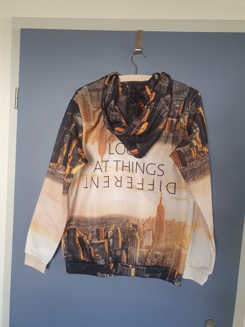 Maglioni & Felpe: Perspective Hoodie - Bittersweet Paris – Usato da Bern venduto da NilsMosi 1