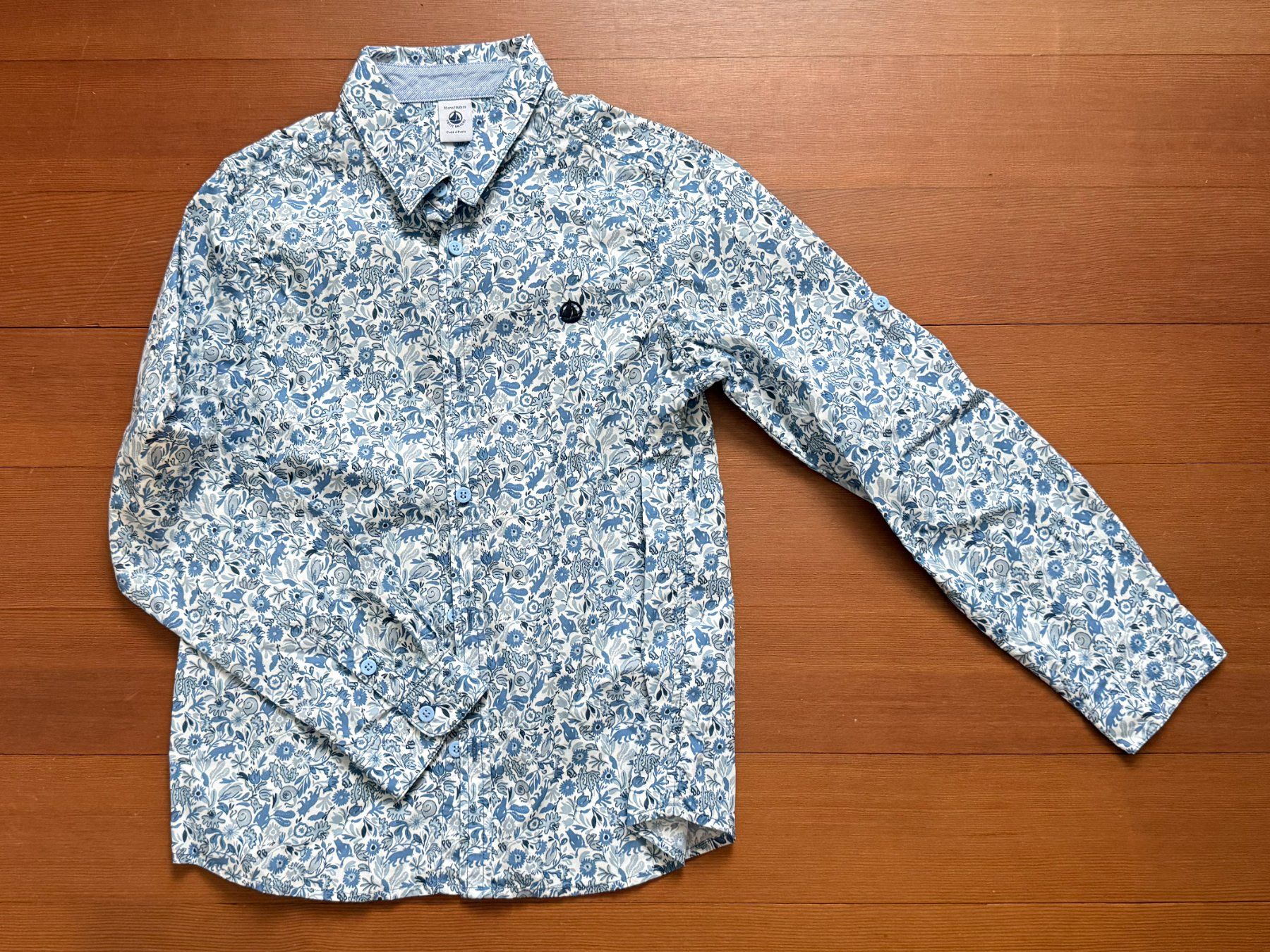 Chemises, T-shirts & Polos: Hemd von Petit Bateau, Gr. 140 – D'occasion à Schlieren par mamazon