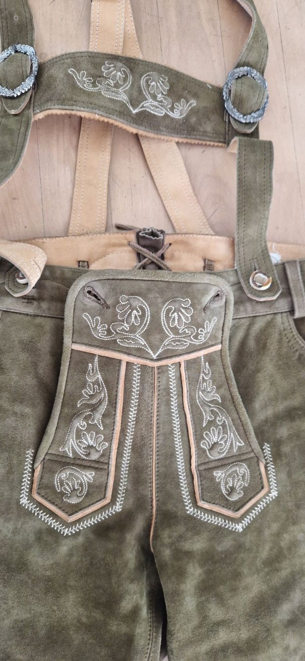 Pantalons: Lederhose – D'occasion à Stans par Stockema 1