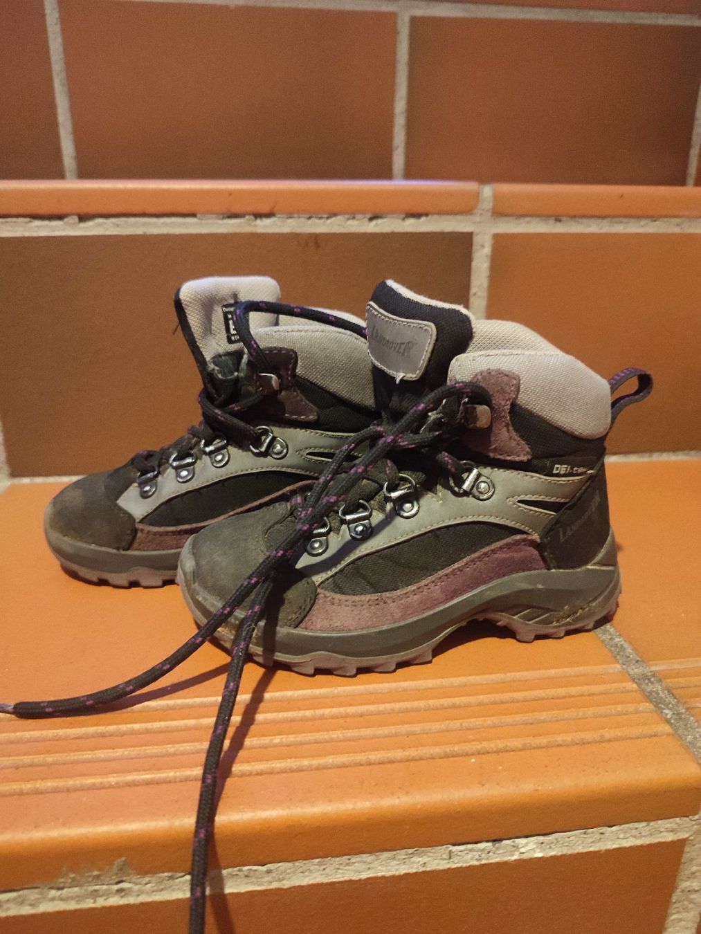 Landrover Scarpe per ragazzi: Wanderschuhe Gr. 27 – Usato da Bäretswil venduto da Gartenzwergin 1