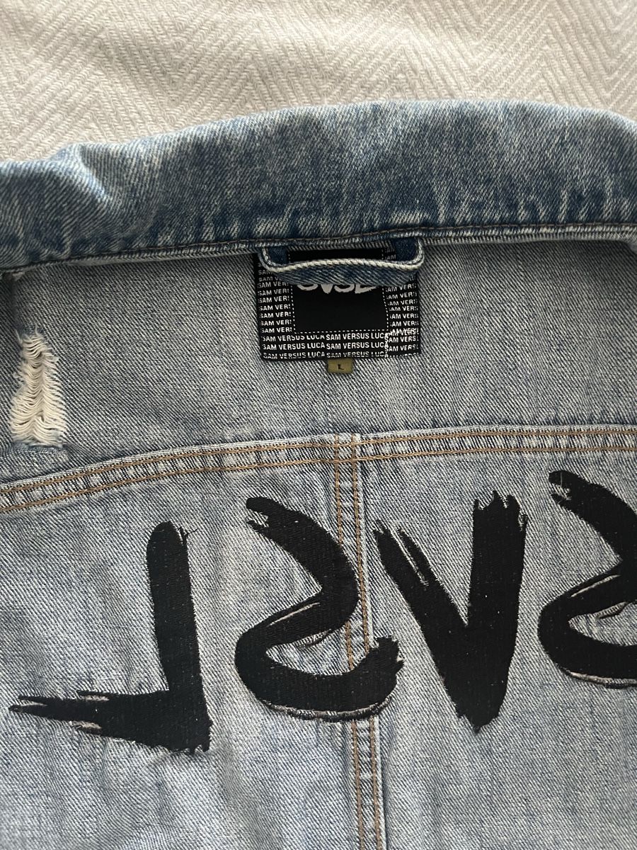 Vestes: Jeansjacke mit Aufnähern Grösse L – Neuf (Voir description) à Olten par sae_82z2 4