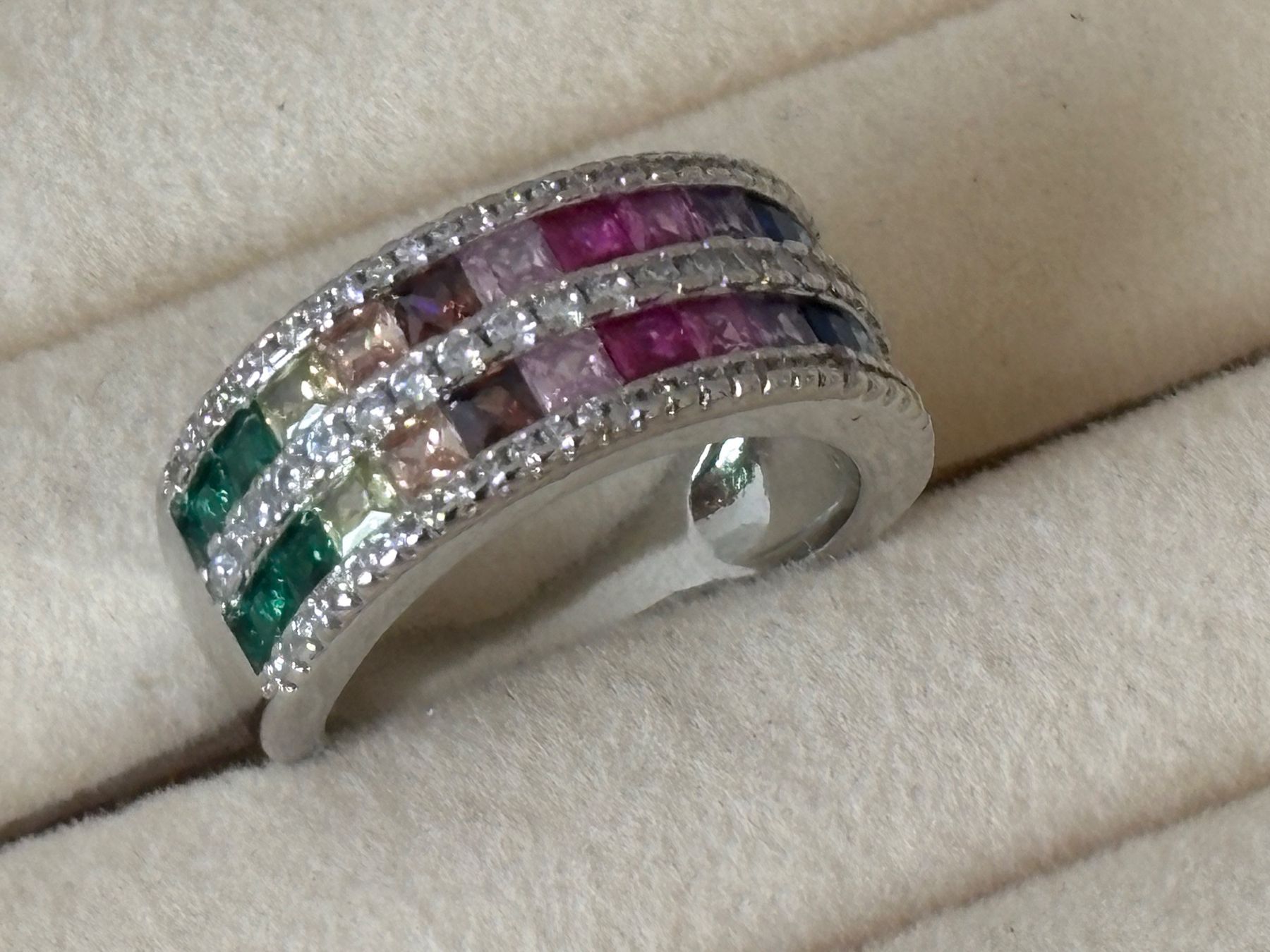 Anelli: Luxus Elegante 17/7 Ring Zirkonia Multicolore Farbe: silber – Nuovo (secondo la descrizione) da Biel-Bienne venduto da Roserosse13