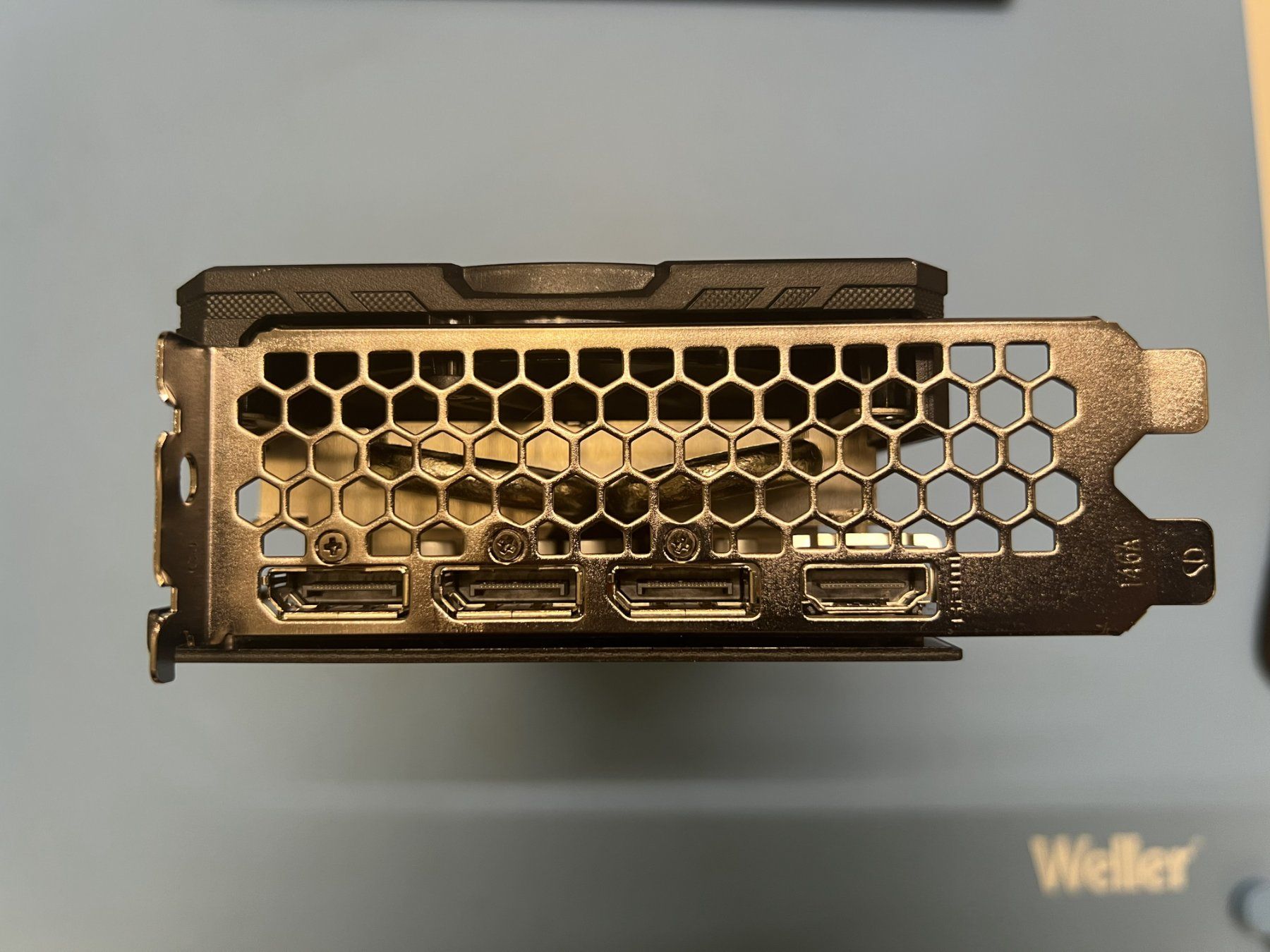 Nvidia Schede grafiche: Gainward 4060 Ti 16 GB – Usato da Sonceboz-Sombeval venduto da com_dt7m 2