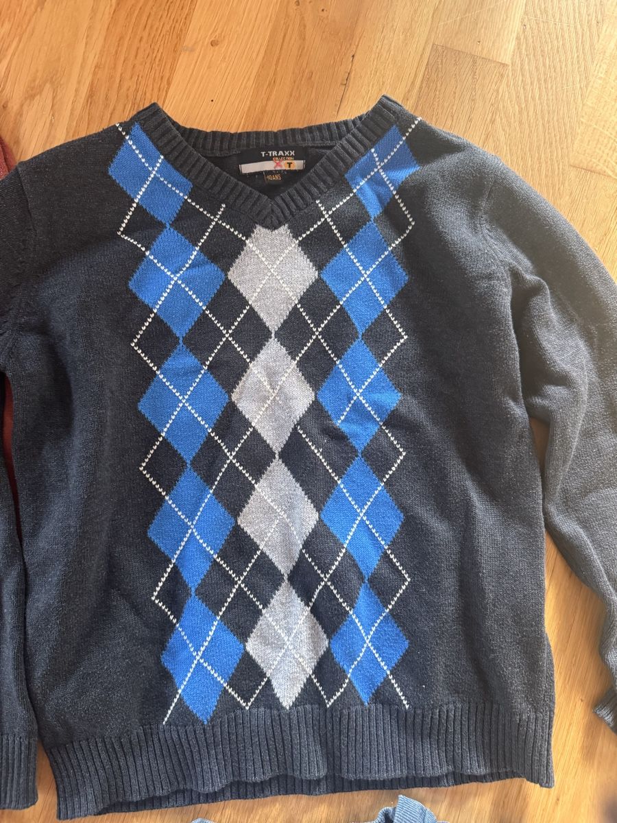 Maglioni & Felpe: 4 Jungen Pullover 134 – Usato da Wädenswil venduto da dorodi 3