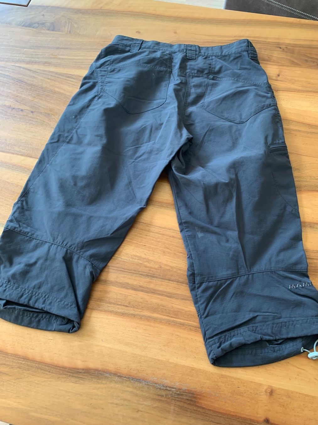 Mammut Hosen: Mammut Wanderhose 7/8tel grau Grösse 34 – Gebraucht aus Meiringen von luanik 3