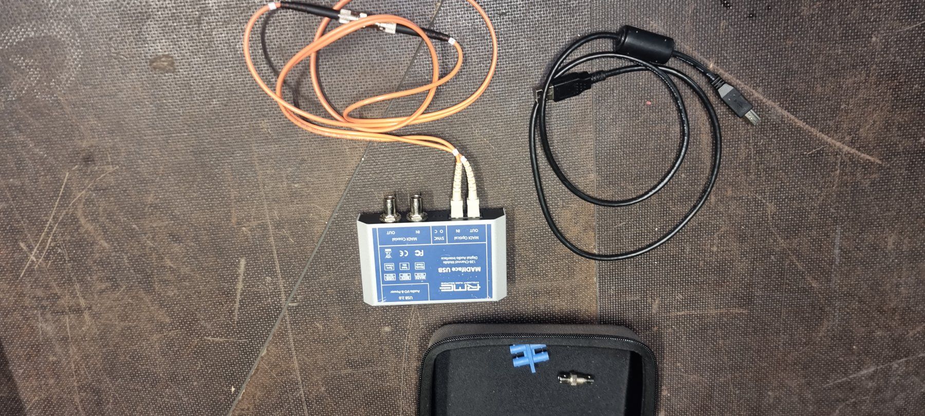 Soundcraft Console di mixaggio: Pack Soundcraft VI1 + Stagerack + Câblage – Usato da Courfaivre venduto da Moltazard 4