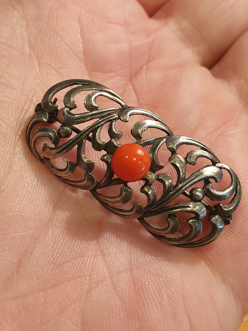 Spille & Fermagli: Jugendstil Designer Korallen, 800er Silber Brosche – Usato da Wohlen AG venduto da palmsprings 1