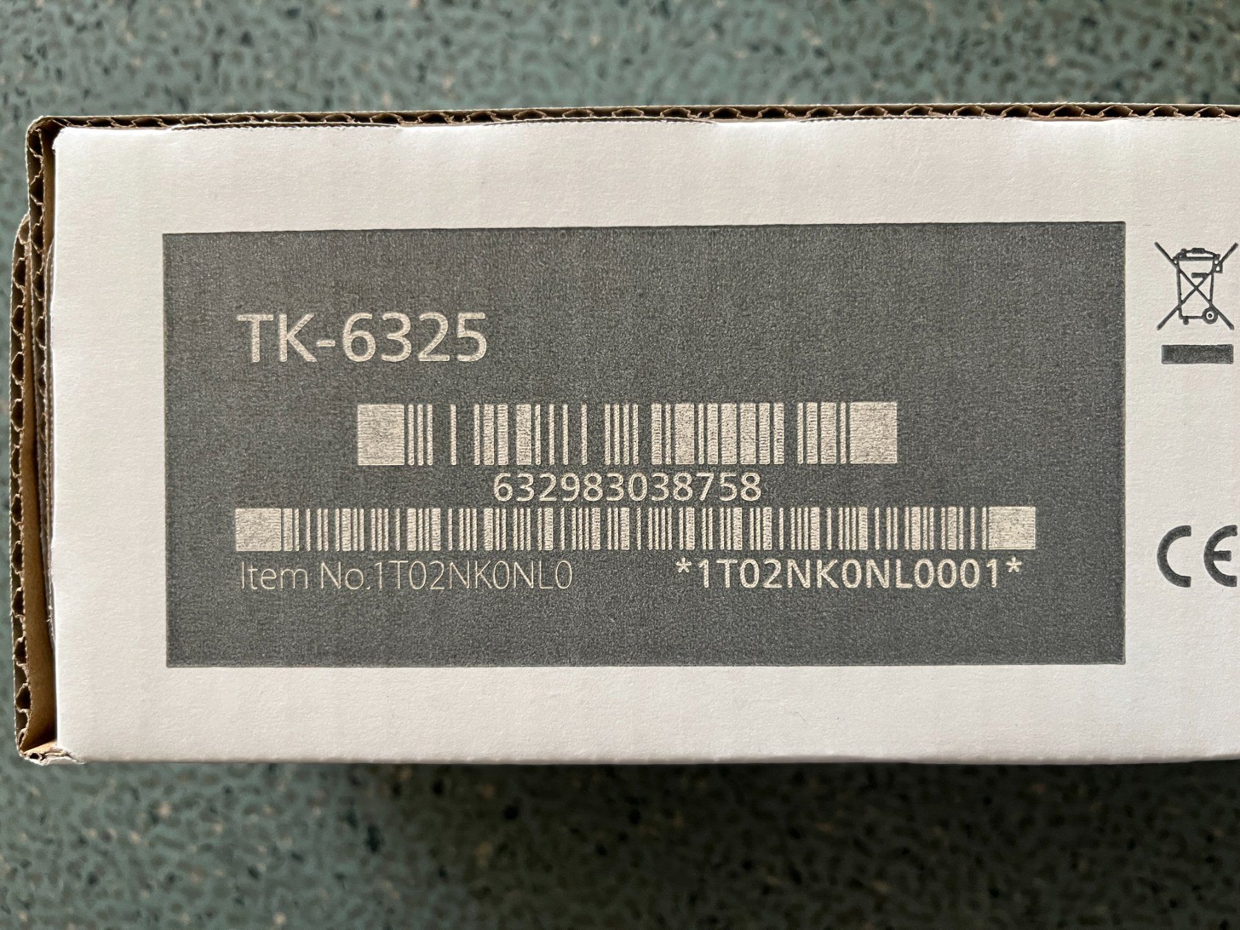 Kyocera Cartucce per stampanti & toner: Kyocera Toner Kit 4x black TK 6325K – Nuovo e nell'imballaggio originale da Solothurn venduto da PolizeiktSolothurn 1