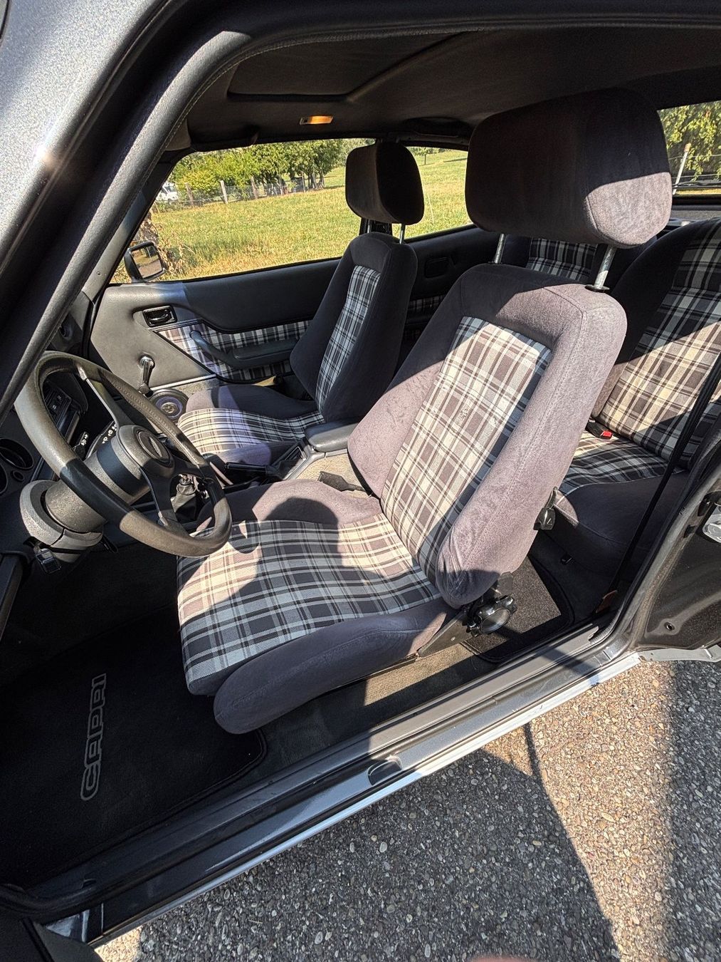 Ford Automobili: Ford Capri 2.8 i JG 1982 – Usato da Hinwil venduto da Dandi6 5