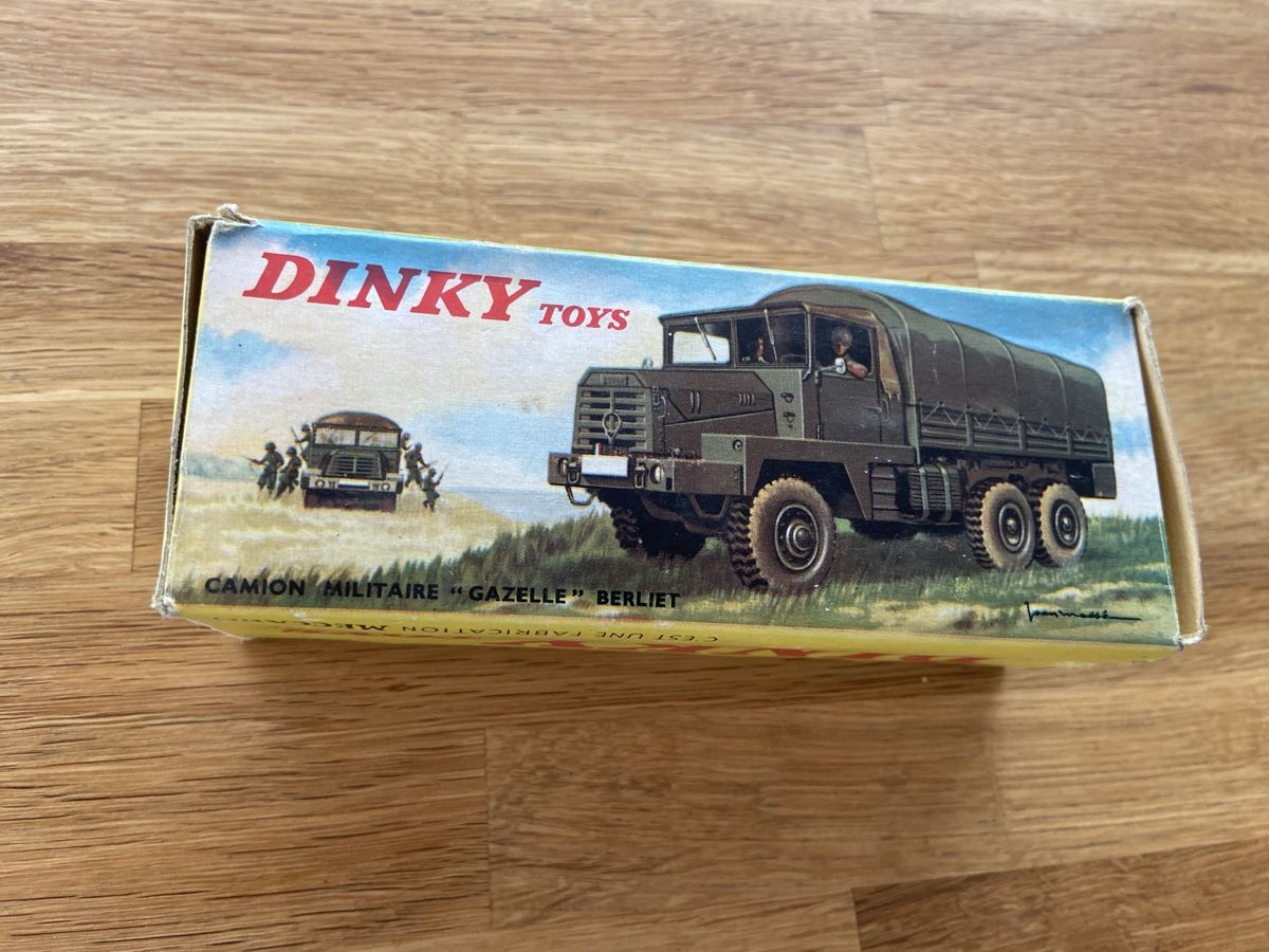 DINKY CAMION MILITAIRE BERLIET GAZELLE BEL ETAT AVEC BOITE