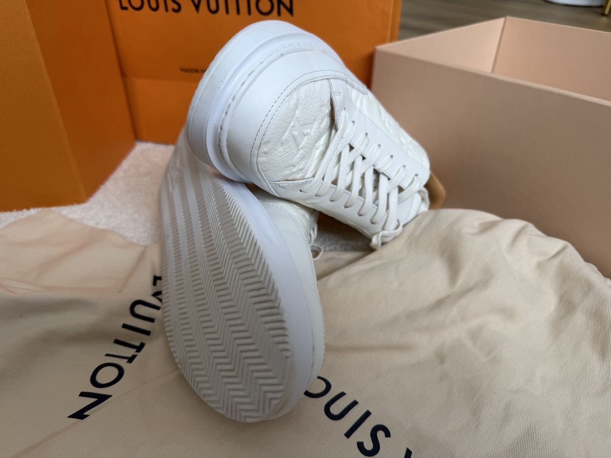 Louis Vuitton Herrenschuhe: Louis Vuitton Beverly Hills Sneaker White Size 6 – Gebraucht aus Ermenswil von takethisitem 4