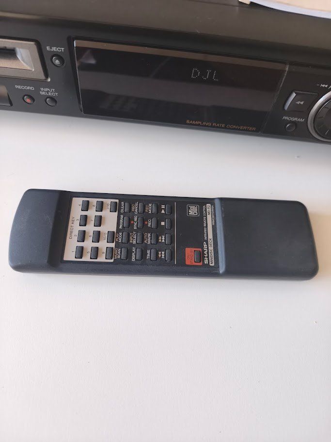 Minidisques: Sharp MD-R2H Minidisc Deck Player – D'occasion à Toffen par Immo-Erben 1