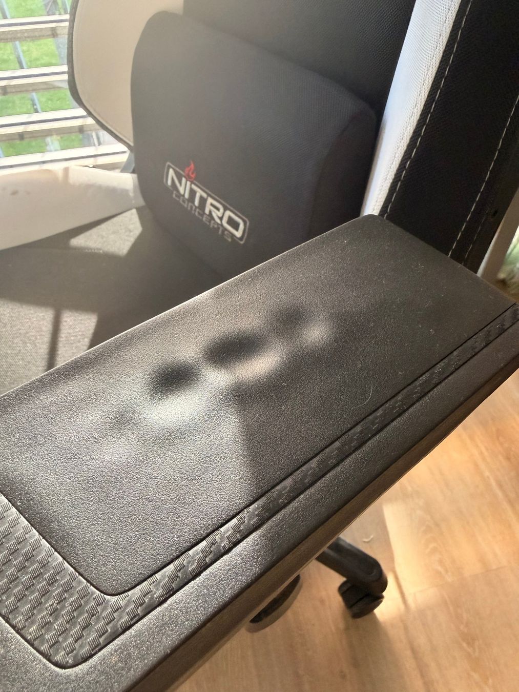 Nitro Concepts Chaises: Nitro Concepts Gaming Stuhl – D'occasion à Port par Lar_l7gt 5