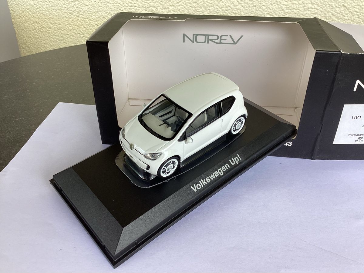 Volkswagen Voitures modèles: VW Up! – Neuf avec emballage d'origine à Flawil par Imperiosud 1