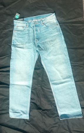Jeans Weekday Relaxed Straight Gr. 32/30, NEU ungetragen