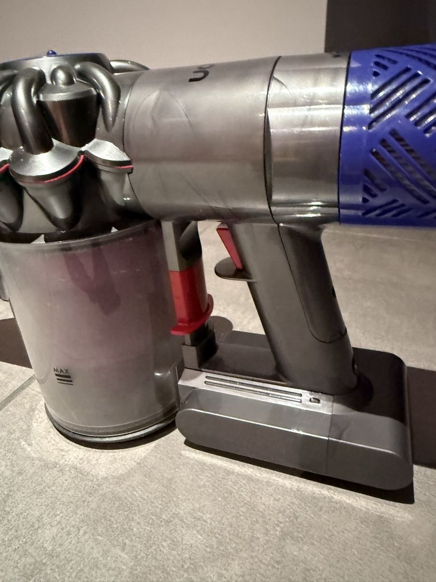 Dyson Aspirateurs & Accessoires: Dyson v6 absolute – Défectueux à Claro par KarinS84 5