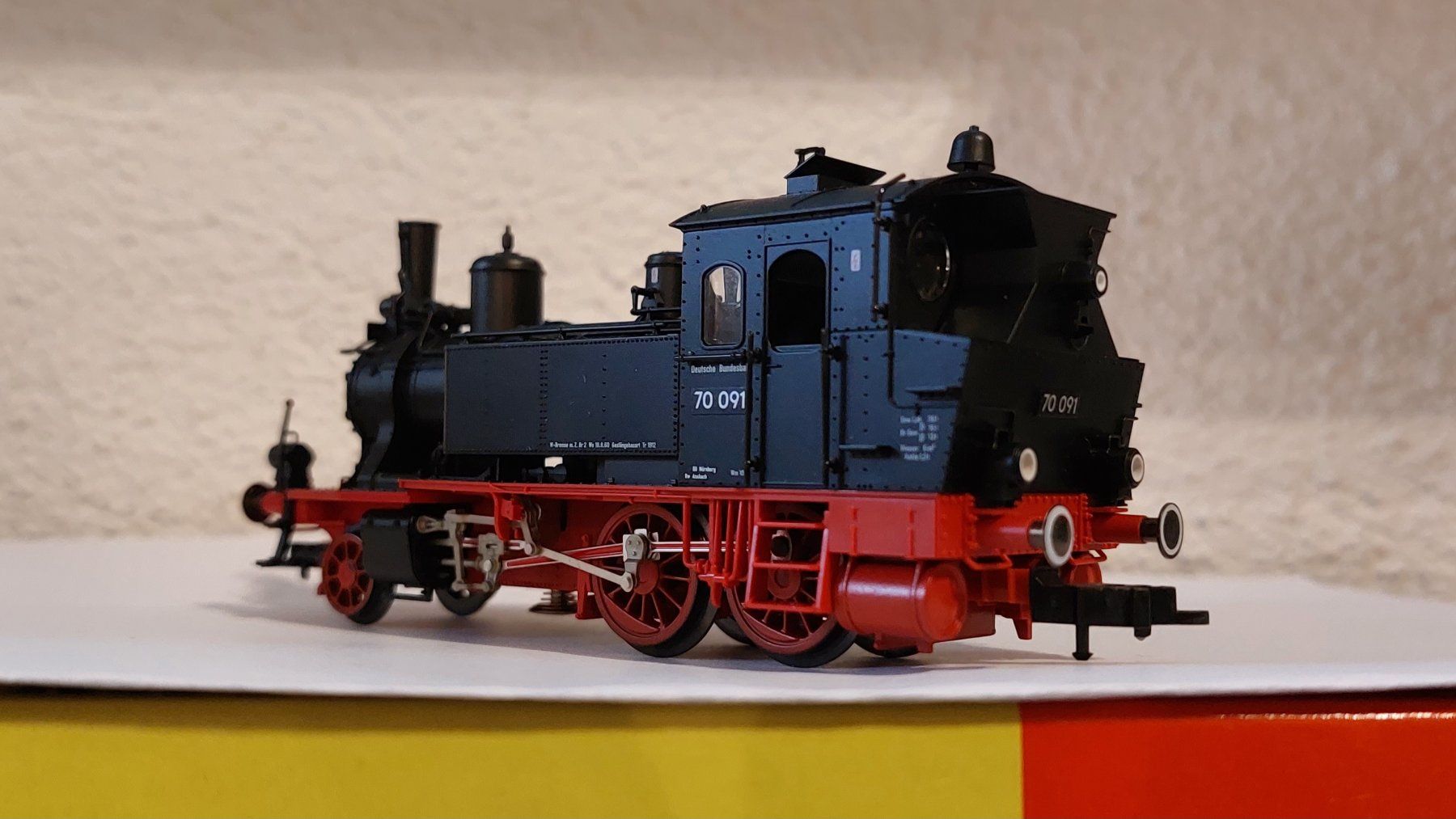 Fleischmann Modelleisenbahnen: Fleischmann 4070 - Tenderlok BR 70.0 der DB mit DSS – Neu (gemäss Beschreibung) aus Rotkreuz von MOBAHN-1zu87 6