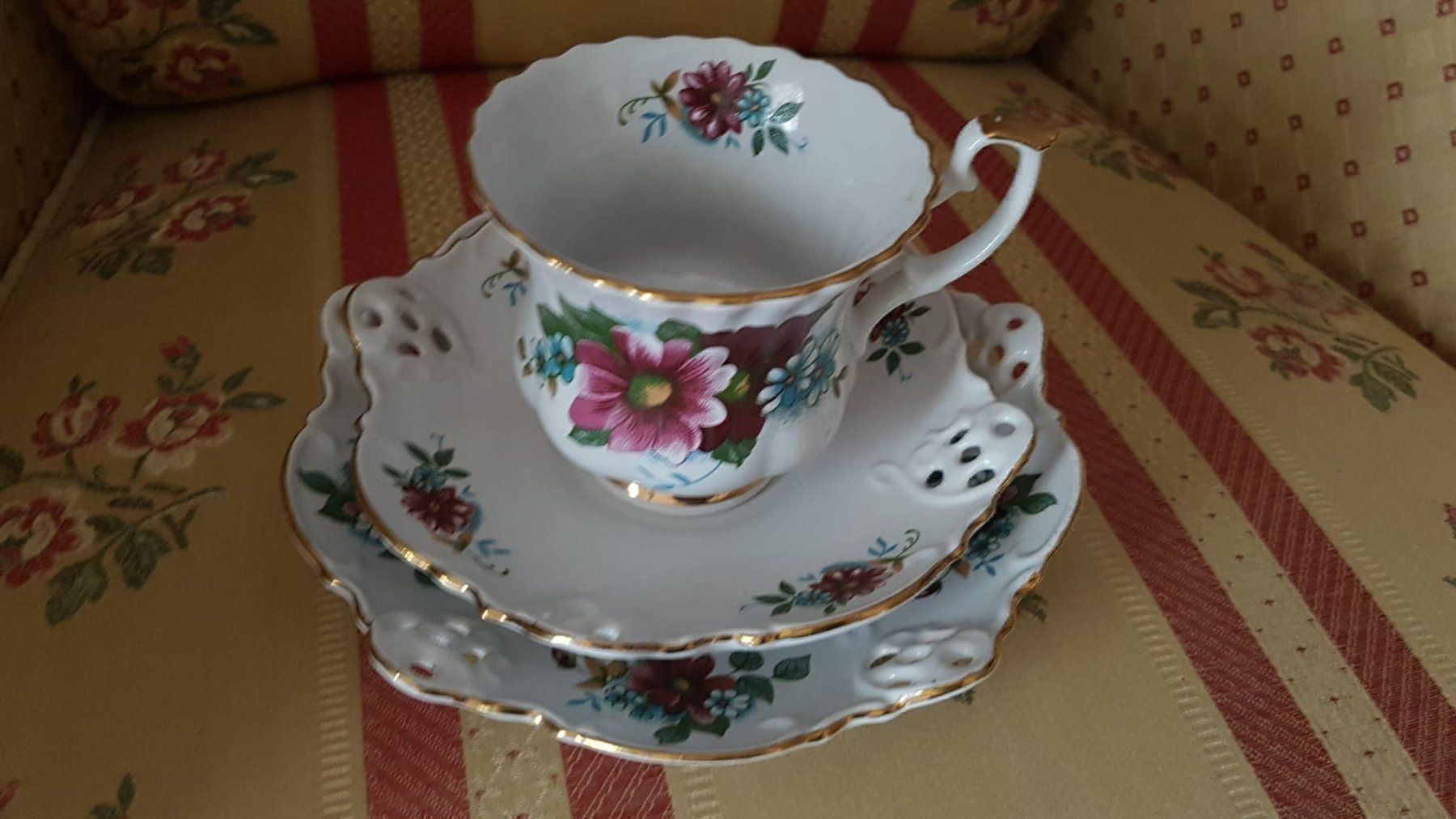 Tassen: Kaffeset – Neu (gemäss Beschreibung) aus Urtenen-Schönbühl von Cbuyer 1