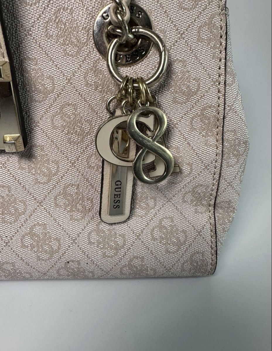 Guess Borse da donna: Guess Handtasche – Nuovo (secondo la descrizione) da Vionnaz venduto da b_f_d_r_g 4